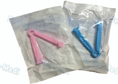 使い捨て可能な医学のプラスチック プロダクト医学の臍の緒のクランプによってカスタマイズされるサイズ
